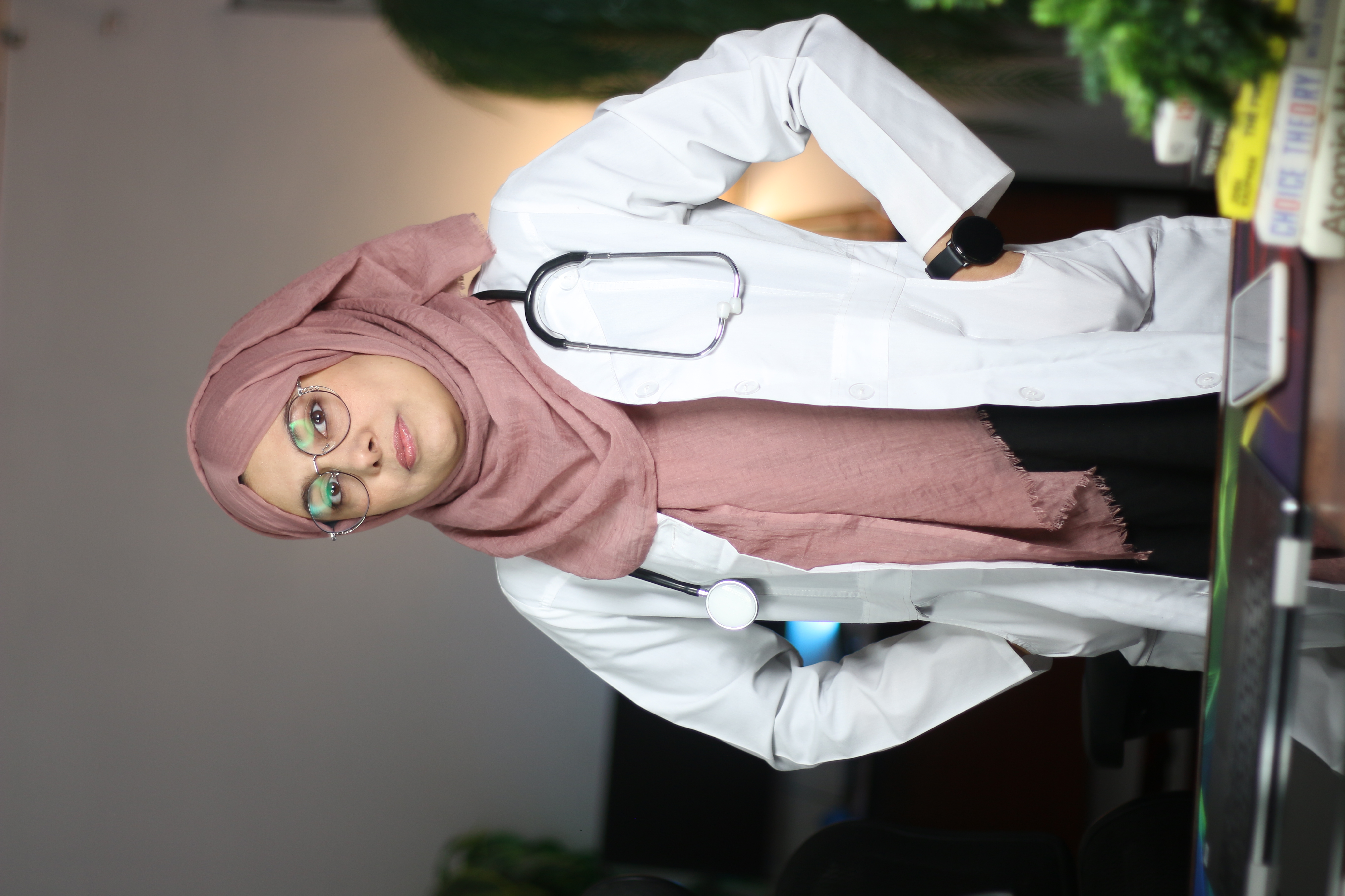 About Dr. Marwe Yaqubi